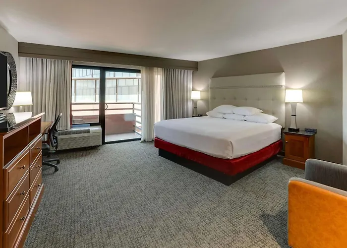 Drury & Airport Hotel 4*