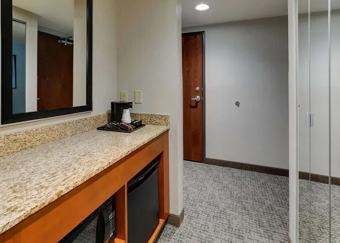 Drury & Airport Hotel
